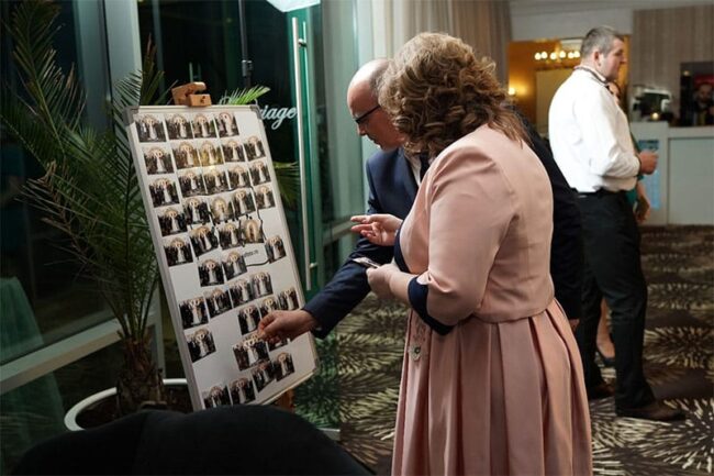 Marturii magnetice pentru invitati – 101 idei pentru nunta ta Cabina Foto pentru nuntă – OMG Cabina Foto București