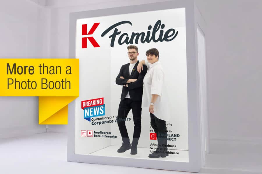 Walk-in Cover Magazine Booth OMG la eveniment