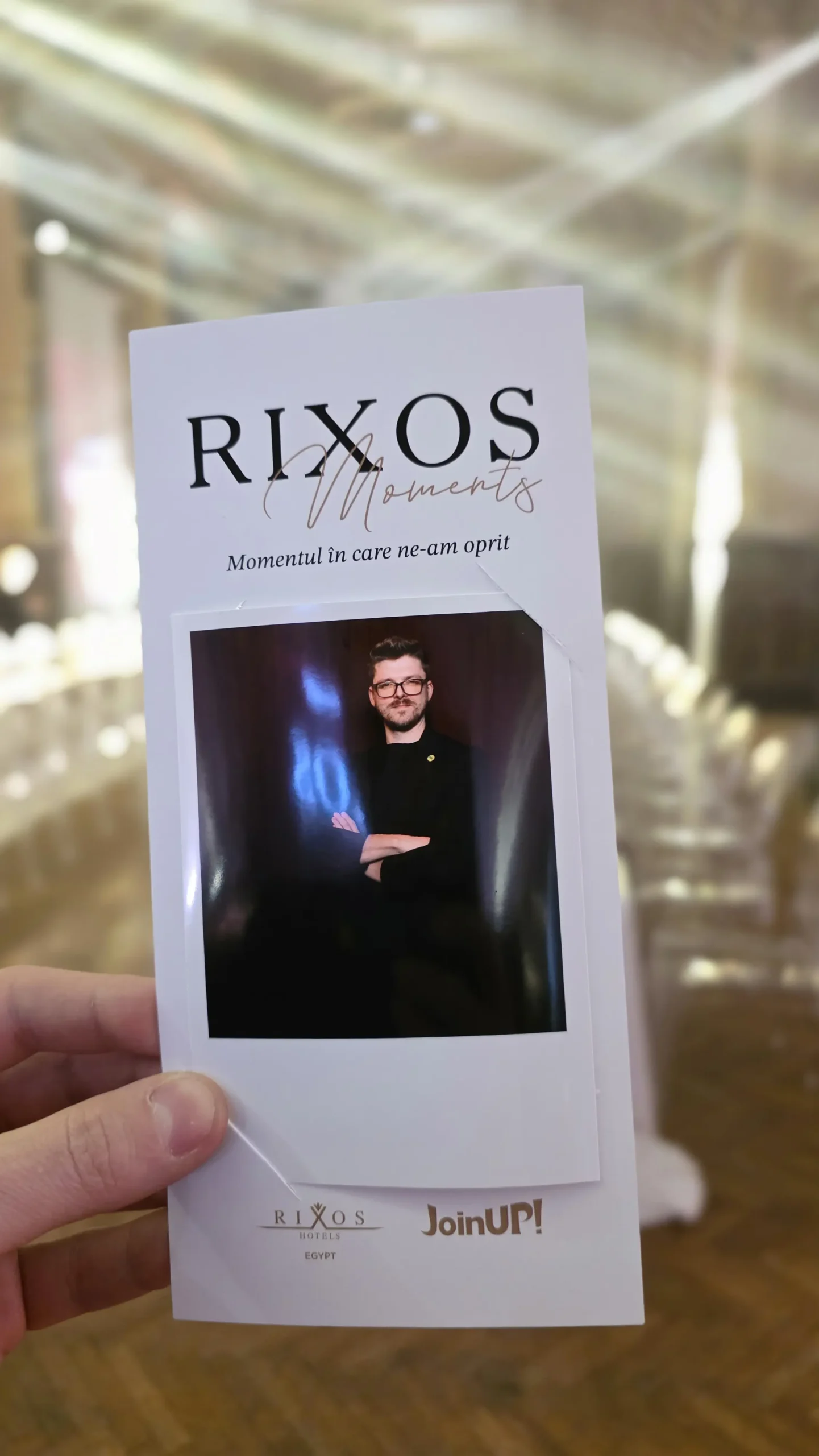 Studiu de Caz: Cabina Foto Inchisa la Gala Rixos Hotels – Palatul Bragadiru 2026 4 Print polaroid 9x13 holder custom Rixos Moments