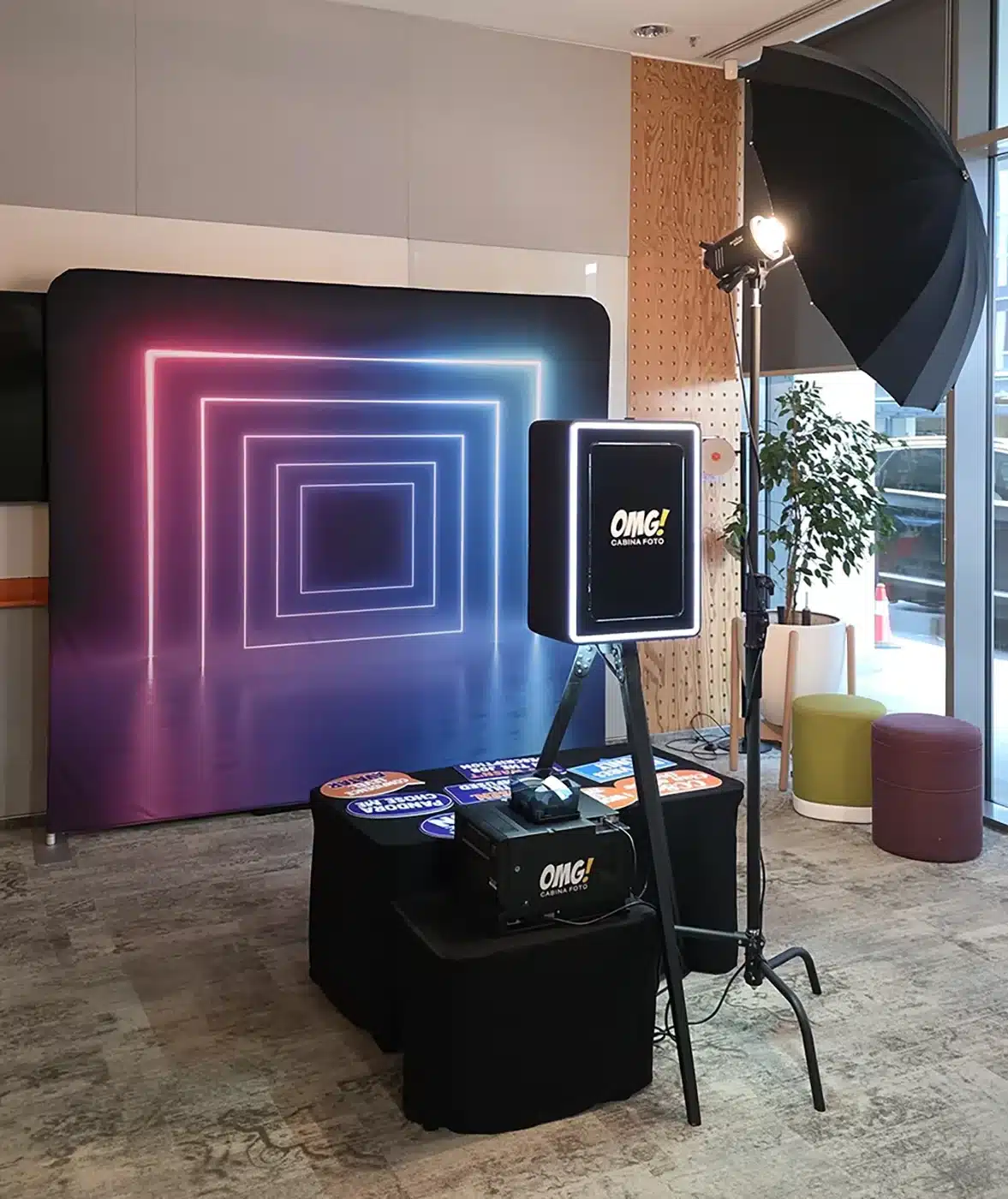 Photo booth personalizat la o activare corporate