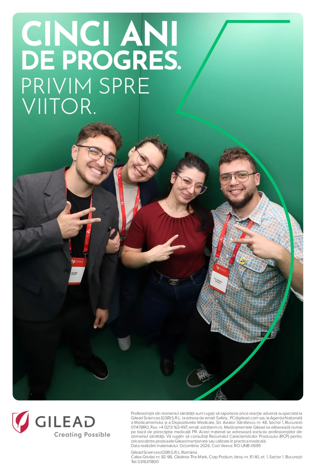 Top Shots pentru Gilead la Congresul Național de Oncologie 2026 9 Patru participanți fotografiați împreună de sus în cabina Top Shots Gilead